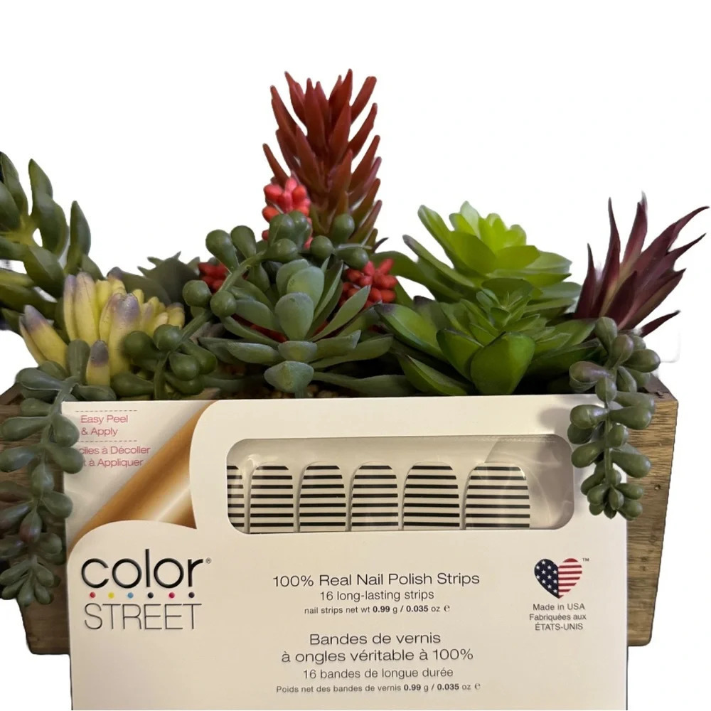 New Color Street Nail Polish Strips • Between the Lines Overlay